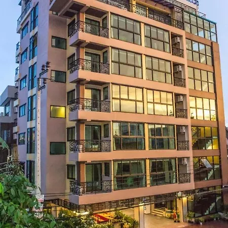 L18 Residence แอลสิบแปด เรสซิเดนซ์